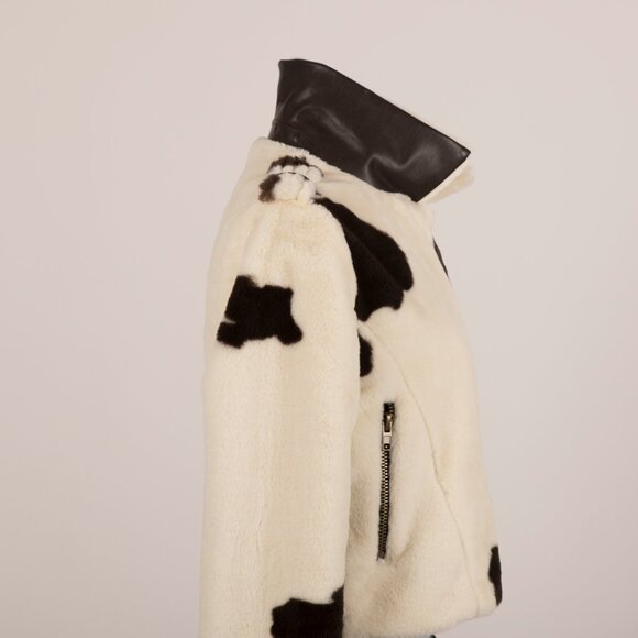 Forever 21 Cropped Faux Shearling Jacket in Ivory and Dark Brown Cow Print - Picture 6 of 6
